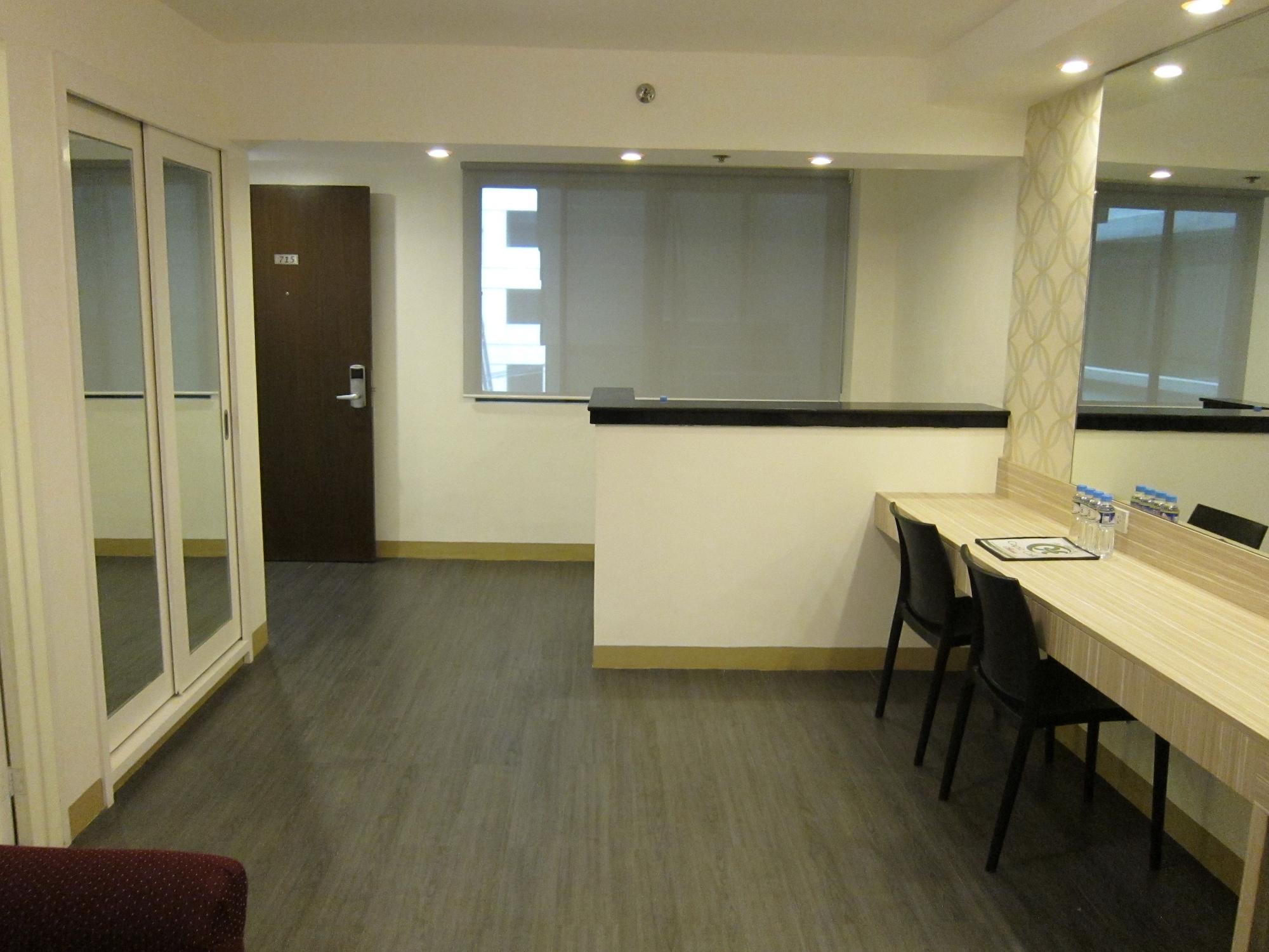 Hotel The Charter House Makati City Exterior foto
