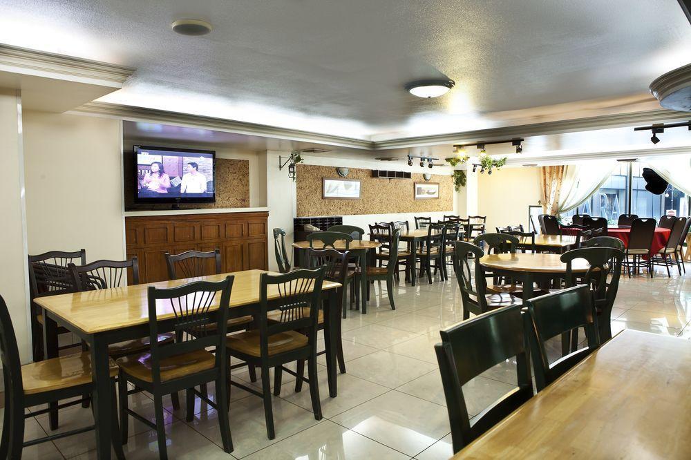 Hotel The Charter House Makati City Exterior foto